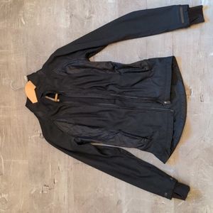 Lululemon zip up jacket size 4